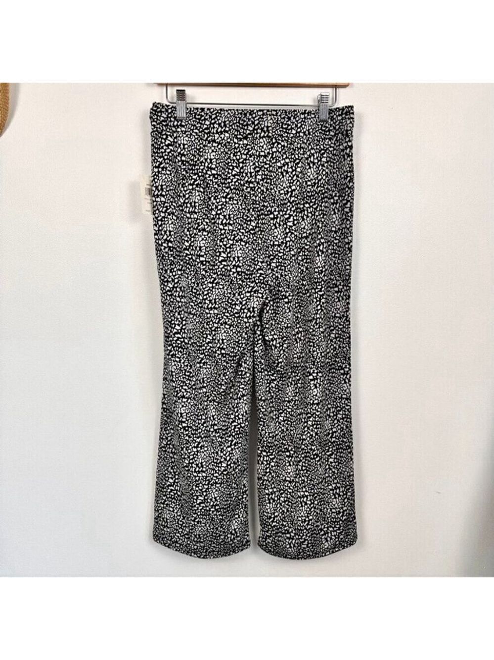 Retrology Wide Leg Cropped Pants Women's Sz Small Black White Leopard Print - Picture 8 of 12